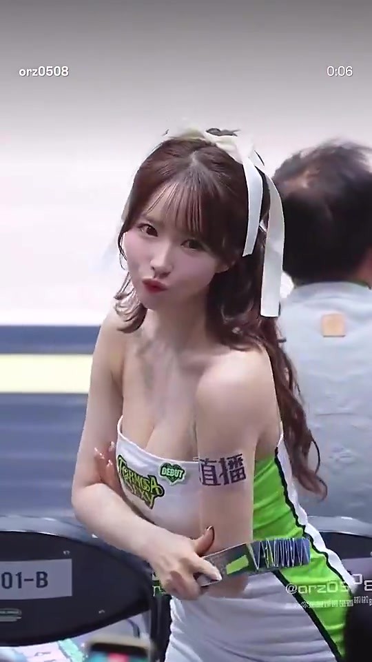 三上悠亚在宝岛联赛和球迷的可爱互动,就问你受得了嘛🙊